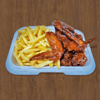 Best Chicken Wings w. Garlic Sauce in Edison, NJ